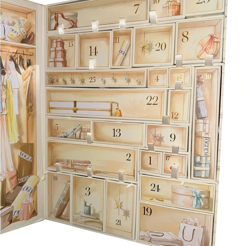 Vogue 2025 Advent Calendar Box